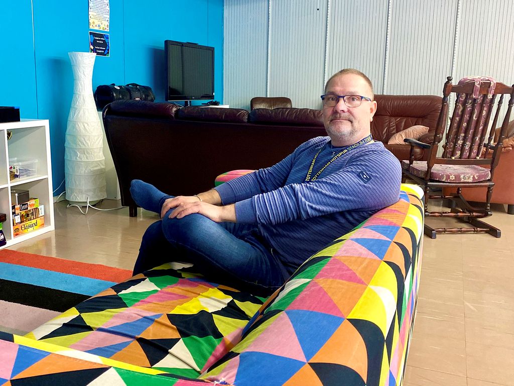 Myös vastaava nuoriso-ohjaaja Marko Kerola on päivystämässä Kauttuan Nuokkarilla iltapäivällä seuranaan kriisityöntekijä ja muita, jotka ovat valmiita keskustelemaan kaikkien kanssa, joita eilinen onnettomuus järkyttää. Arkistokuva.
